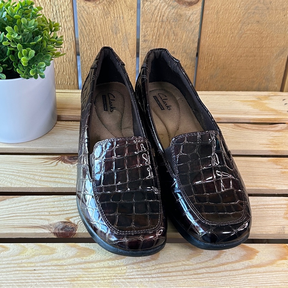 Clarks Gael Angora Croc Embossed Loafers, Size 7